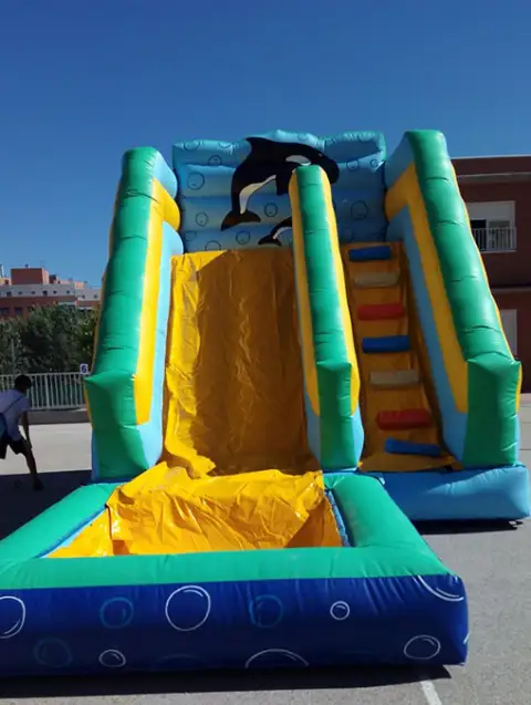 Castillo hinchable tobogan acuatico terrestre marino(adaptable a piscina)