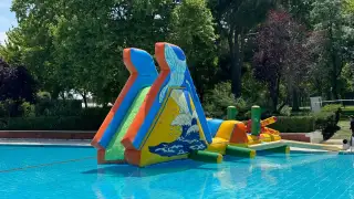 CASTILLO HINCHABLE PLATAFORMA ACUATICA