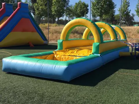 Castillo hinchable deslizadera acuatica hinchable 9mts