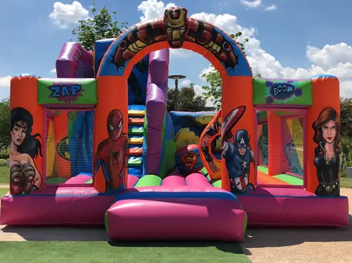 CASTILLO HINCHABLE LOS VENGADORES ESPECIAL, hinchable en alquiler