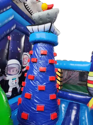 CASTILLO HINCHABLE ESPACIO ESPECIAL