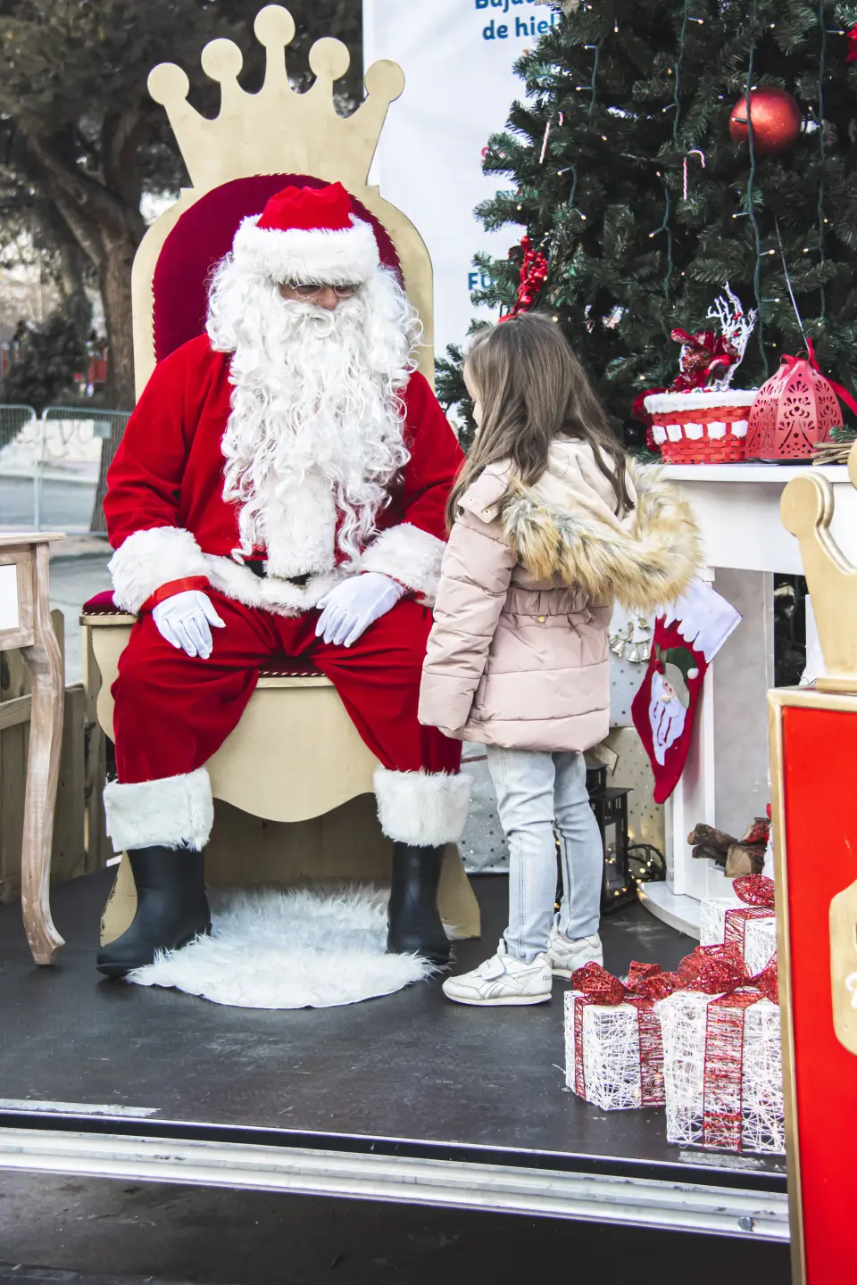 STAFF PAPA NOEL PREMIUM (1), hinchable en alquiler